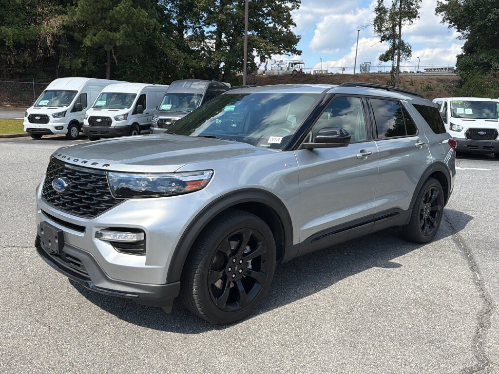 Used 2024 Ford Explorer