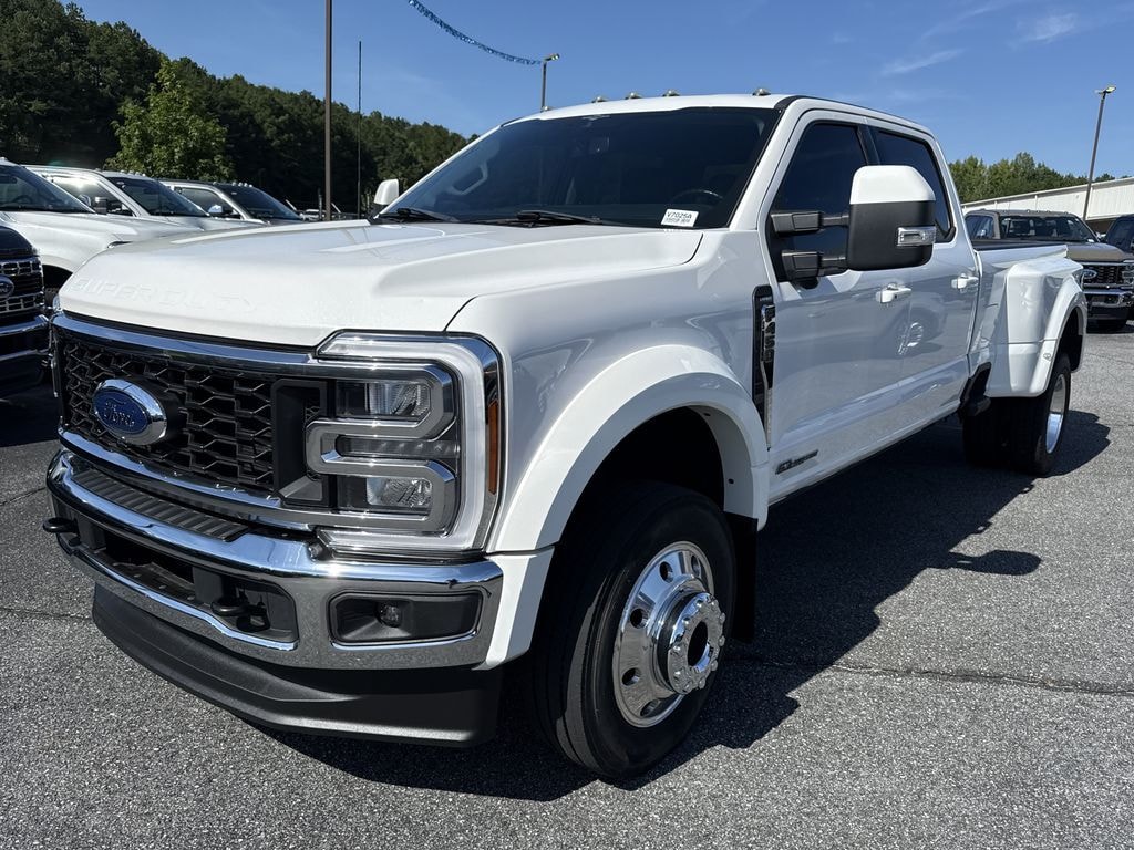 Used 2023 Ford F-450 Lariat DRW Crew Cab Long Bed Truck