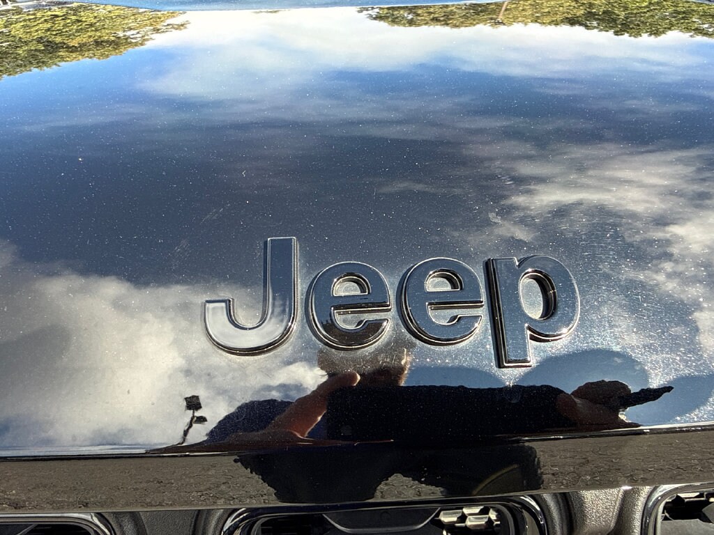 Used 2024 Jeep Grand Cherokee L