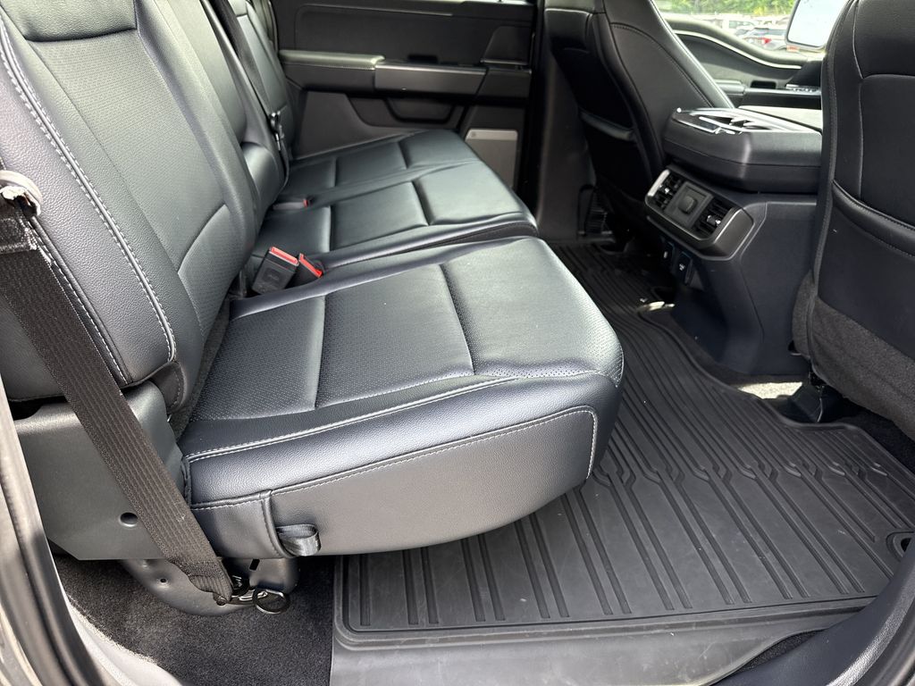 2025 Ford F-150 Lariat - Photo 14