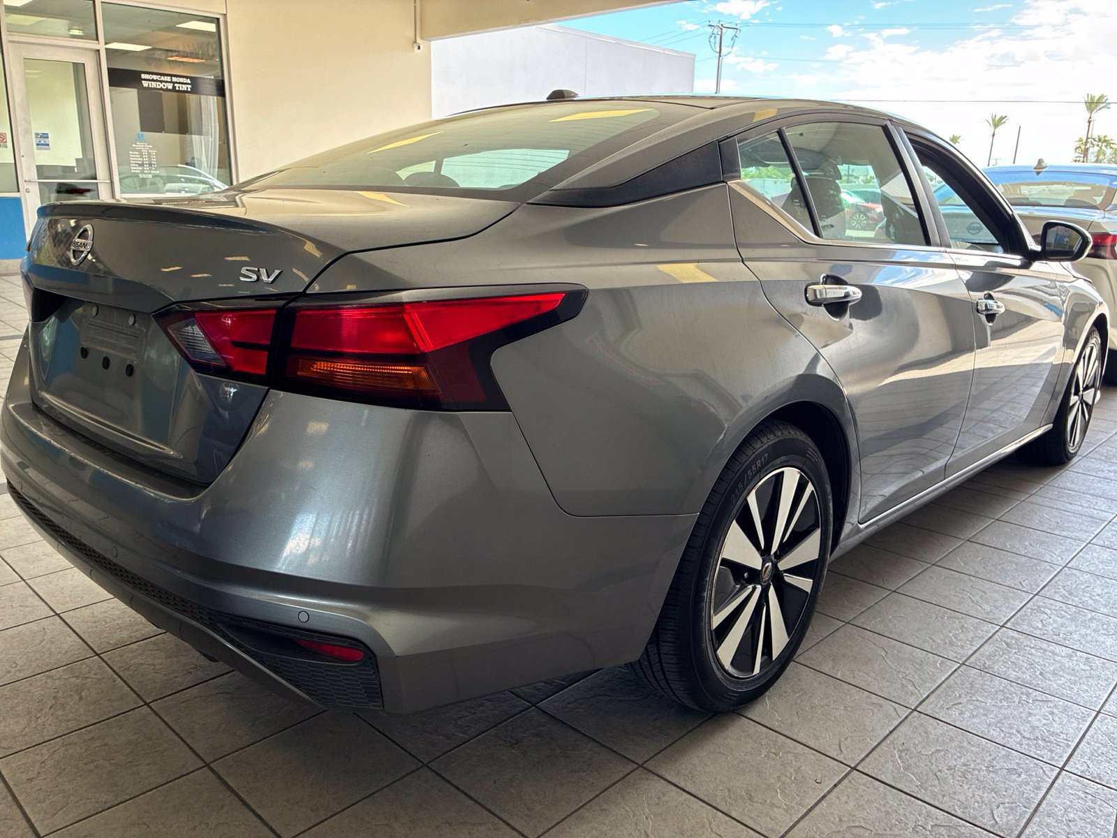 Used 2022 Nissan Altima 2.5 SV Sedan