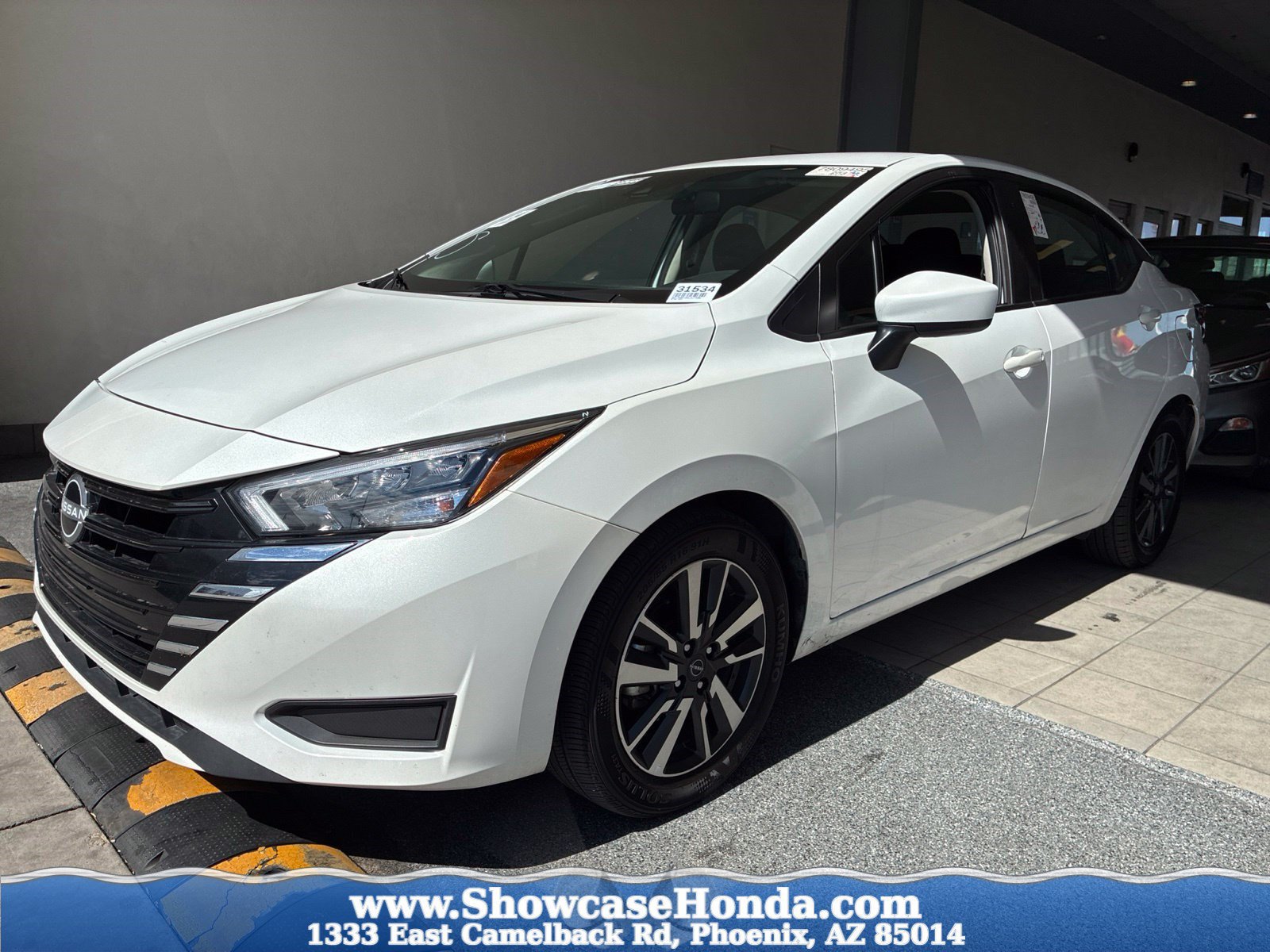  Nissan Versa