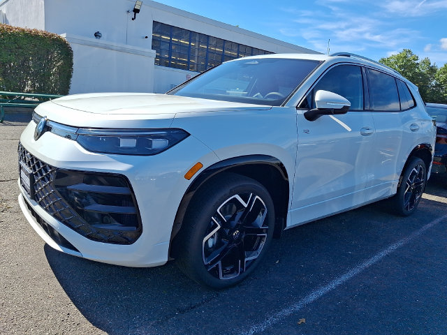 New 2026 Volkswagen Tiguan SEL R-Line Turbo SUV