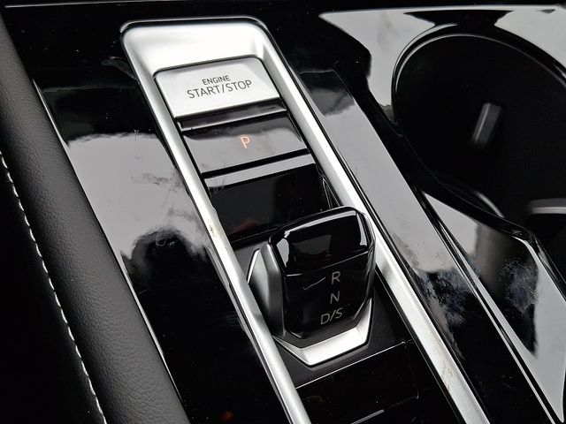 2026 Volkswagen Atlas SE w/Tech - Photo 8
