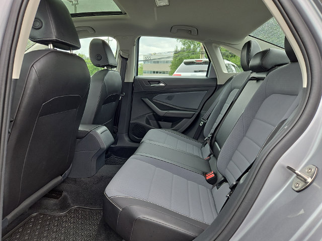 2026 Volkswagen Jetta SE - Photo 10
