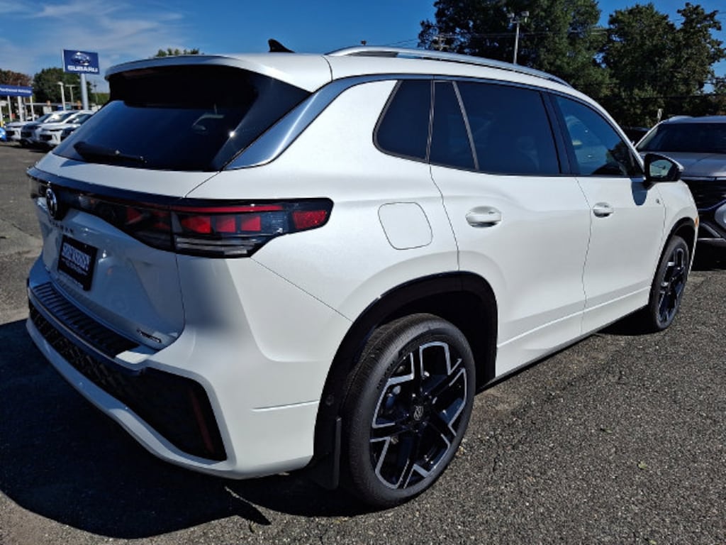 New 2026 Volkswagen Tiguan SEL R-Line Turbo SUV