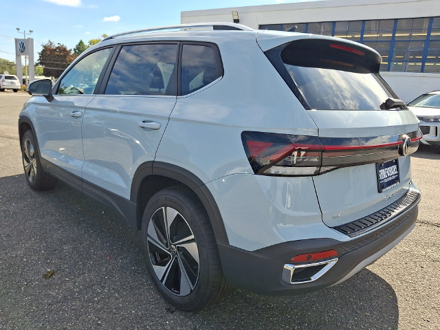 New 2027 Volkswagen Taos 1.5T SE SUV