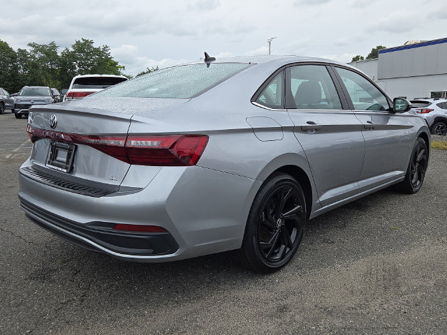 2026 Volkswagen Jetta SE - Photo 6