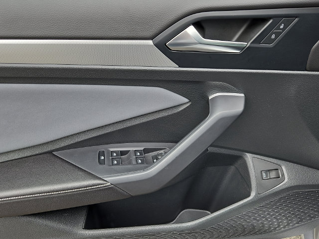 2026 Volkswagen Jetta SE - Photo 12