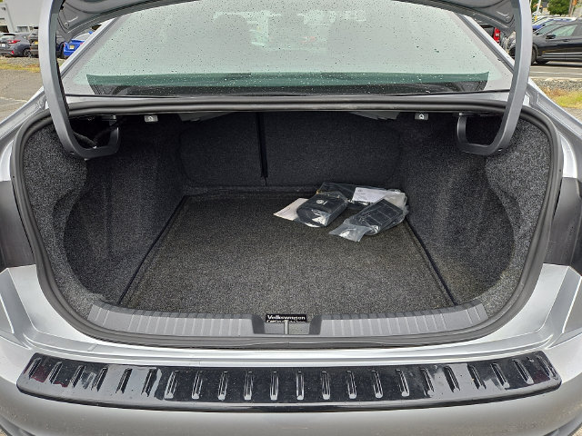 2026 Volkswagen Jetta SE - Photo 29
