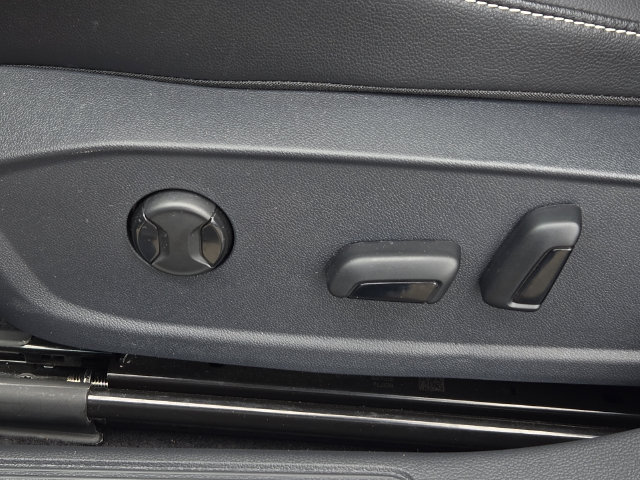 2026 Volkswagen Jetta SE - Photo 26