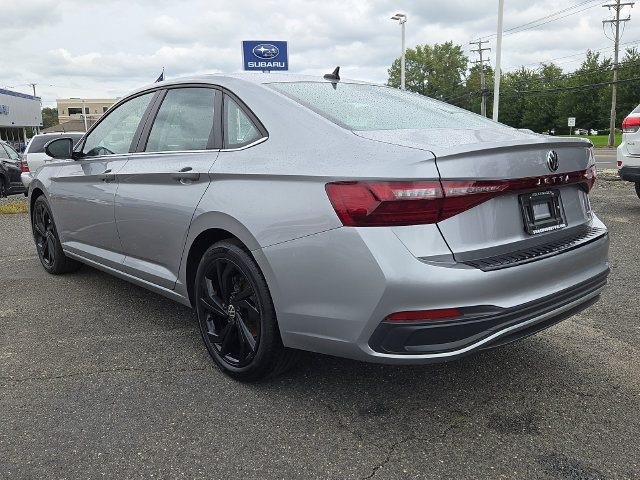 2026 Volkswagen Jetta SE - Photo 4