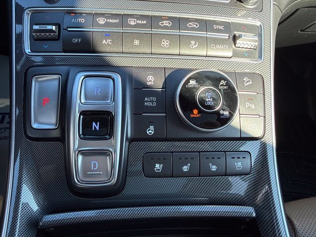 2021 Hyundai Santa Fe Limited - Photo 12