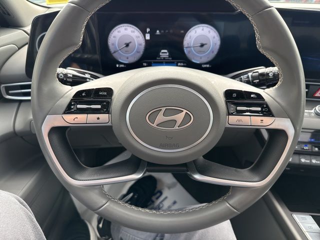2024 Hyundai Elantra SEL - Photo 8