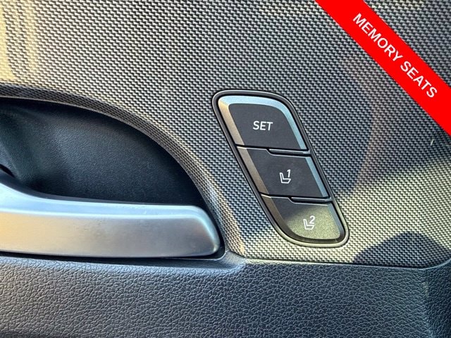 2021 Hyundai Santa Fe Limited - Photo 16