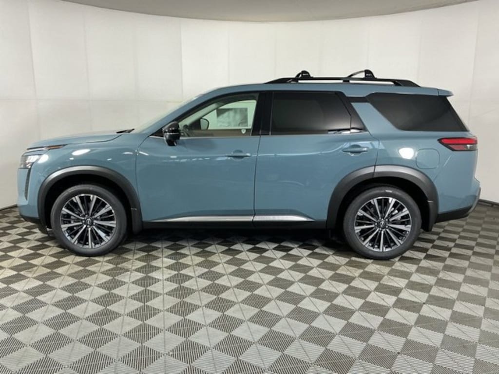 New 2026 Nissan Pathfinder Platinum SUV