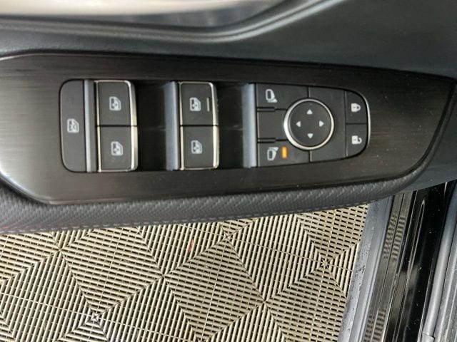 2026 Nissan KICKS SR AWD - Photo 10