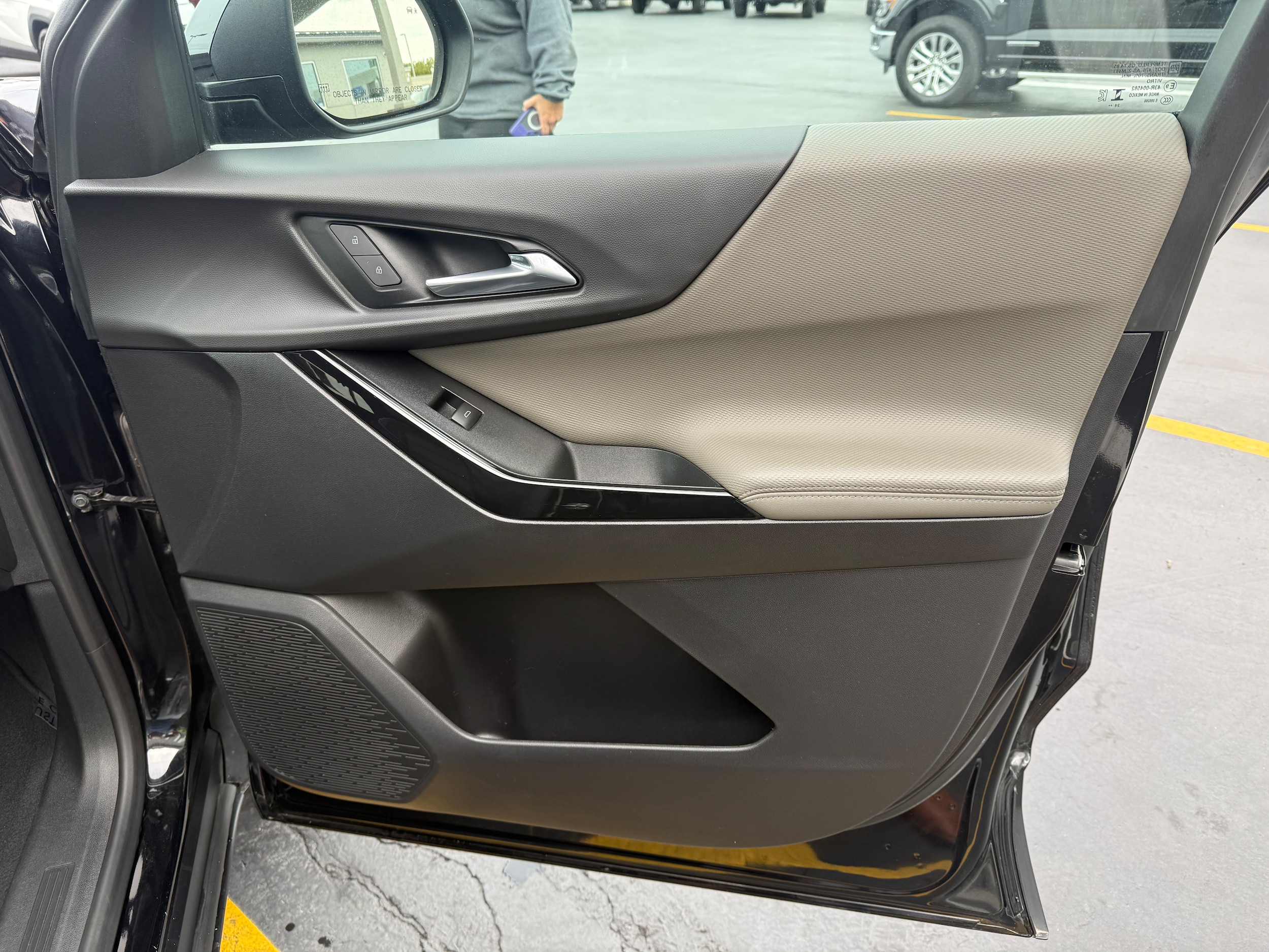 2025 Chevrolet Equinox LT - Photo 25