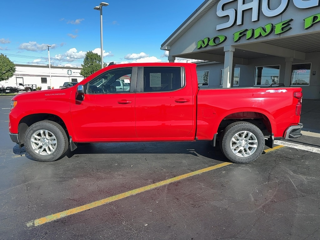 Used 2023 Chevrolet Silverado 1500 LT 4WD Crew Cab 147 LT w/2FL