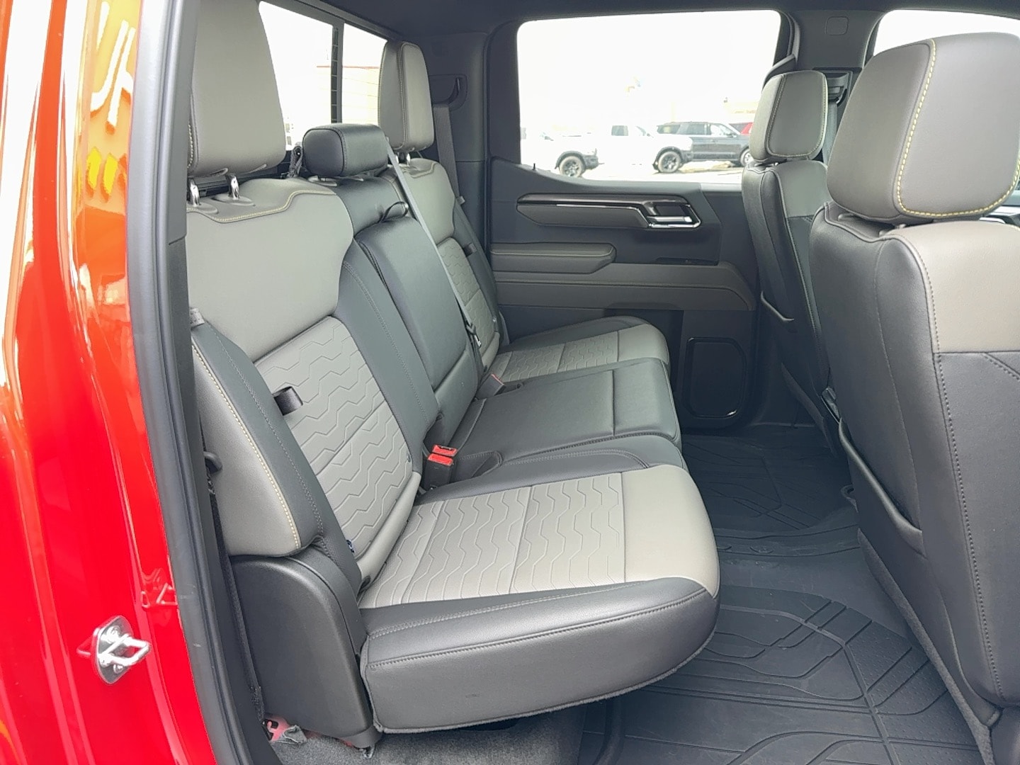 2024 Chevrolet Silverado 1500 ZR2 - Photo 35