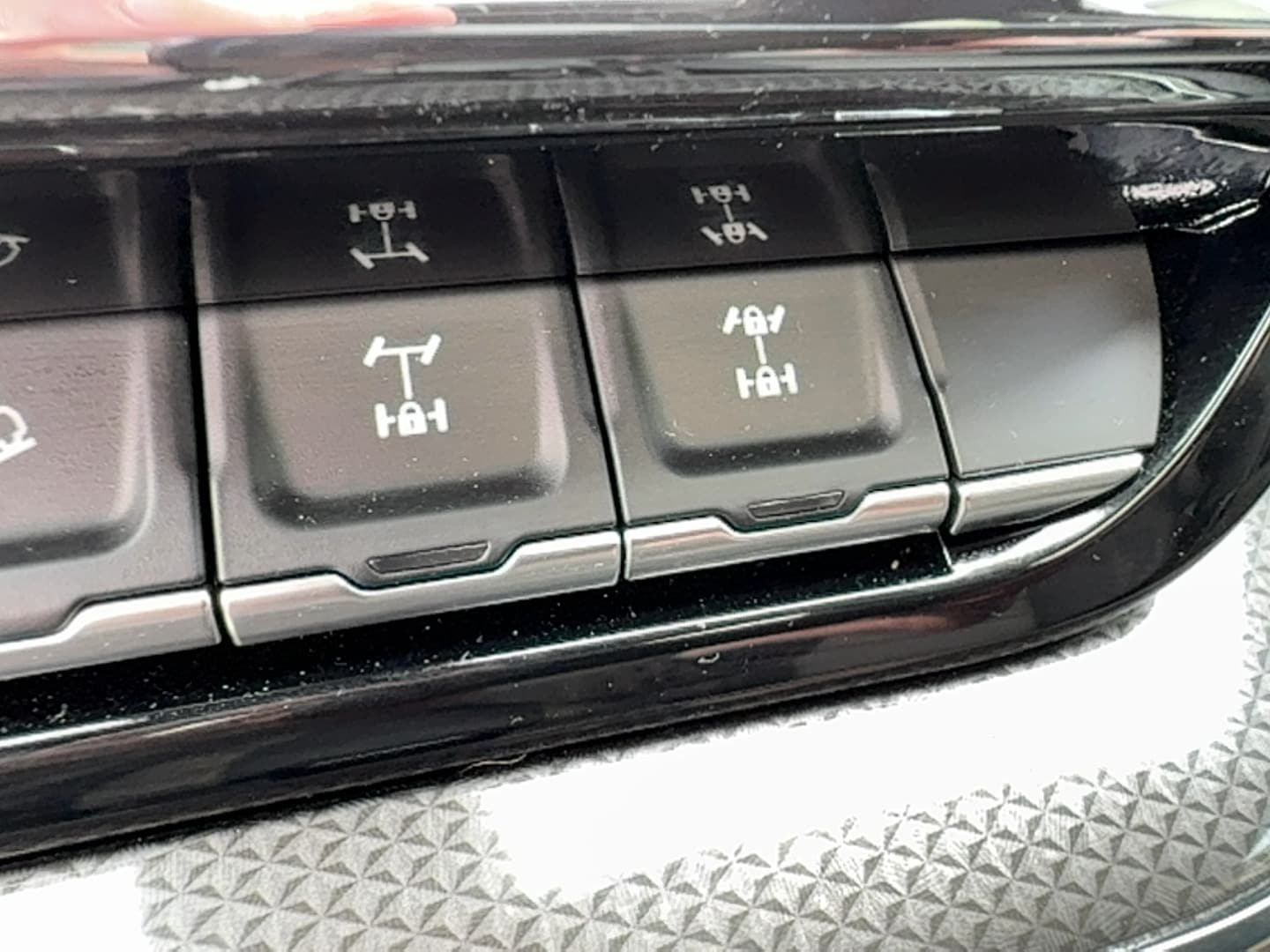 2024 Chevrolet Silverado 1500 ZR2 - Photo 27
