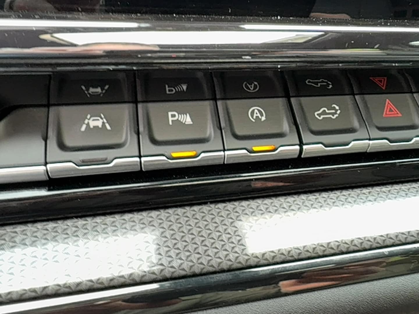 2024 Chevrolet Silverado 1500 ZR2 - Photo 25
