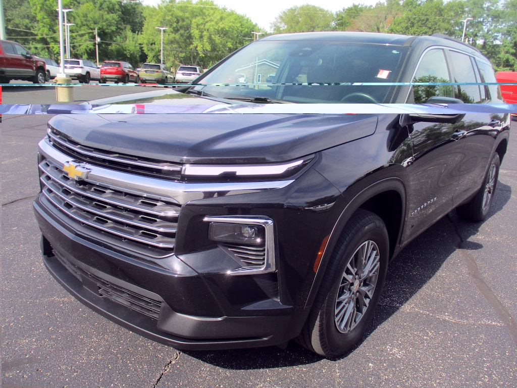Used 2024 Chevrolet Traverse AWD LT SUV