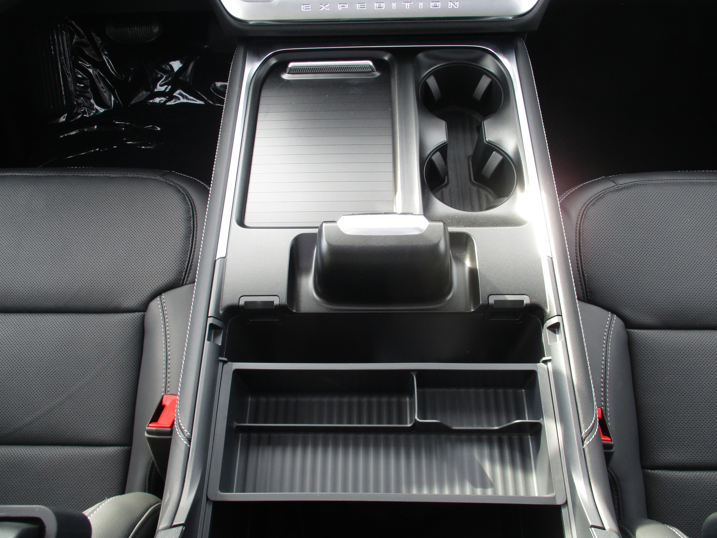 2026 Ford Expedition Platinum - Photo 18