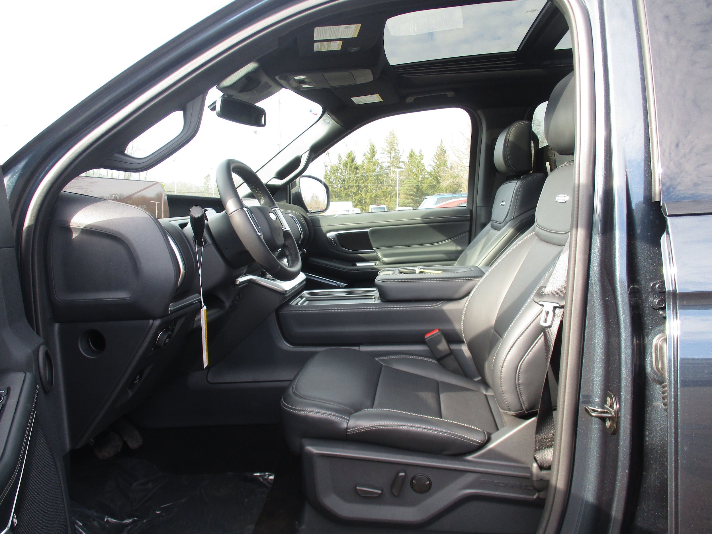 2026 Ford Expedition Platinum - Photo 26