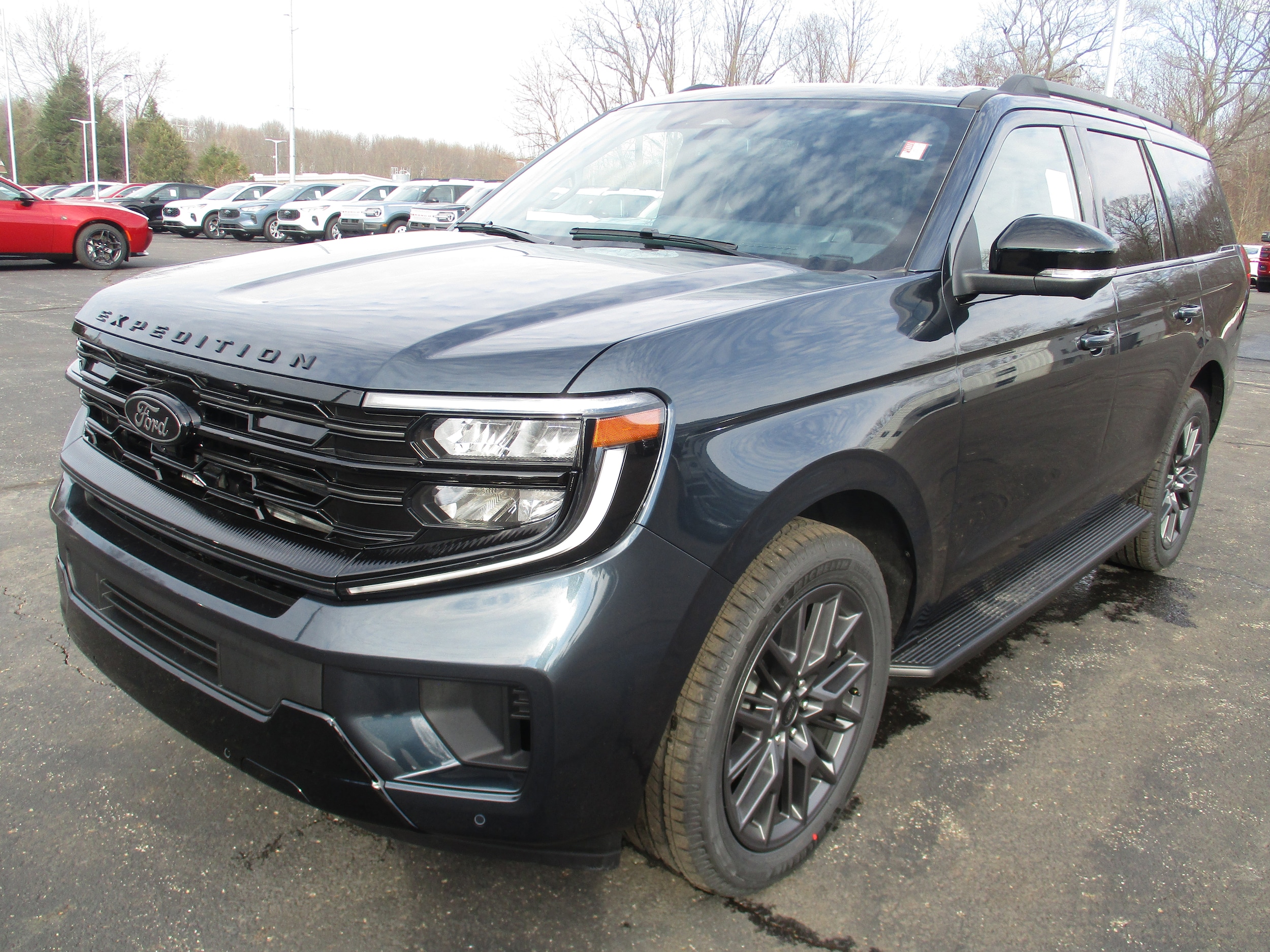 2026 Ford Expedition Platinum - Photo 3