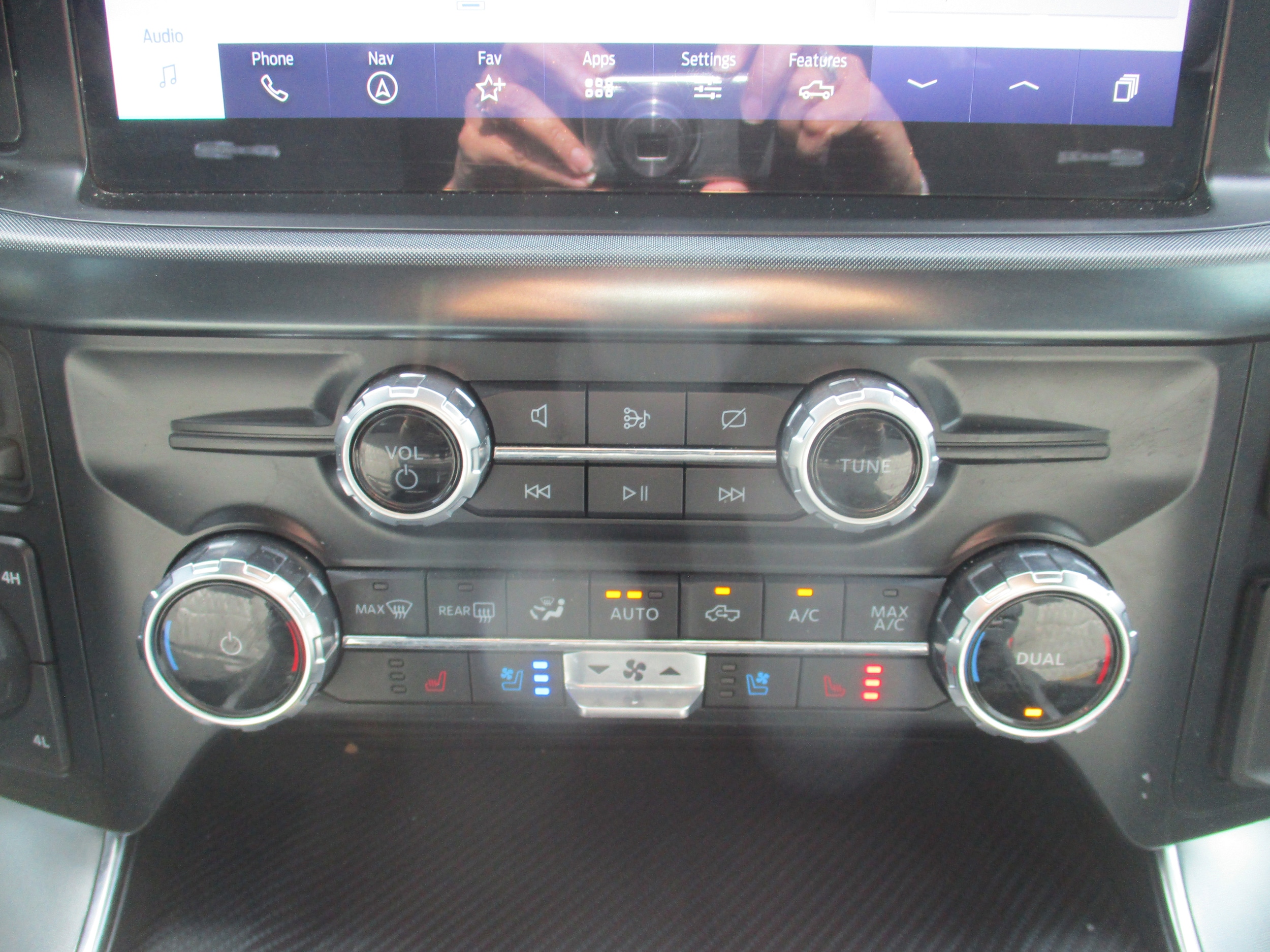 2023 Ford F-150 Limited - Photo 19