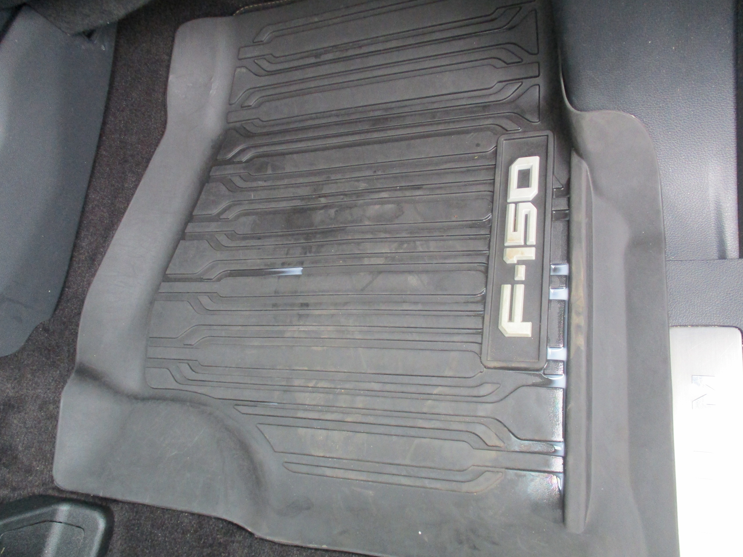 2021 Ford F-150 Platinum - Photo 20