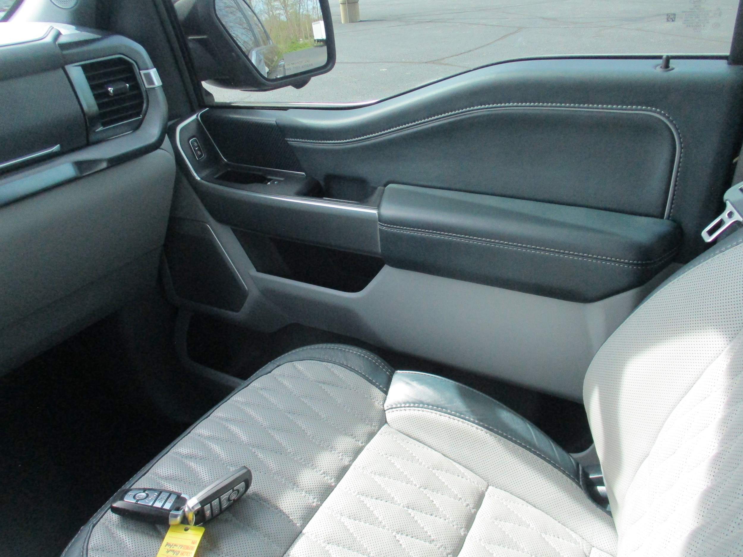 2023 Ford F-150 Limited - Photo 25