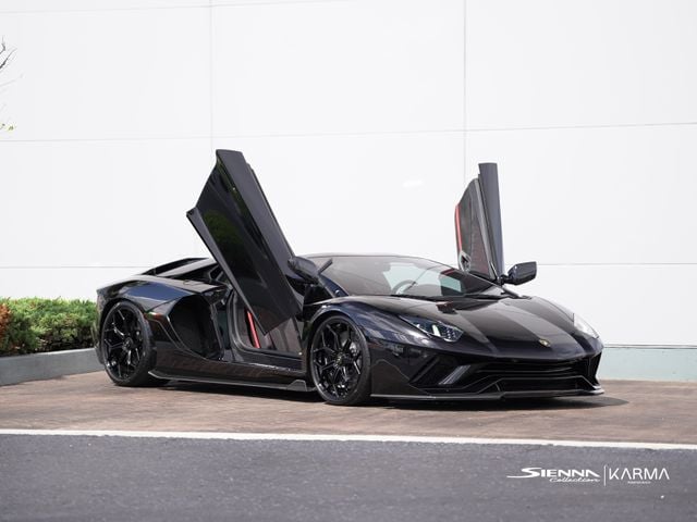 2022 Lamborghini Aventador