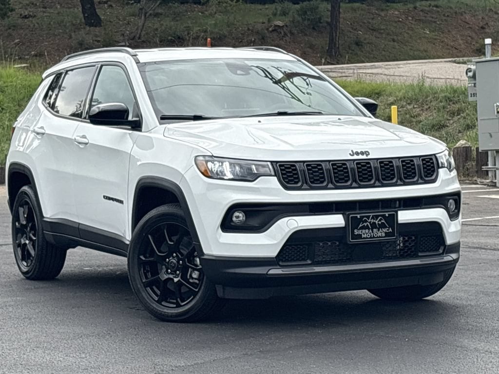 2026 Jeep Compass Latitude Altitude