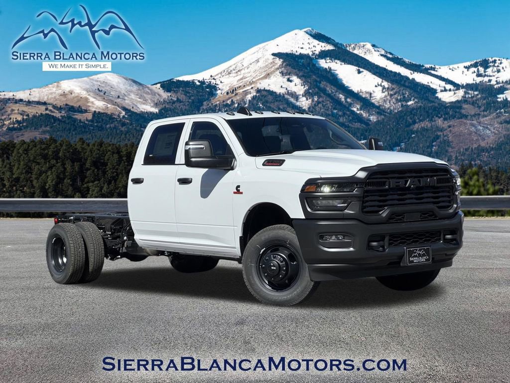 2026 Ram 3500 Chassis Cab TRADESMAN CREW   4X4 60' CA Pickup