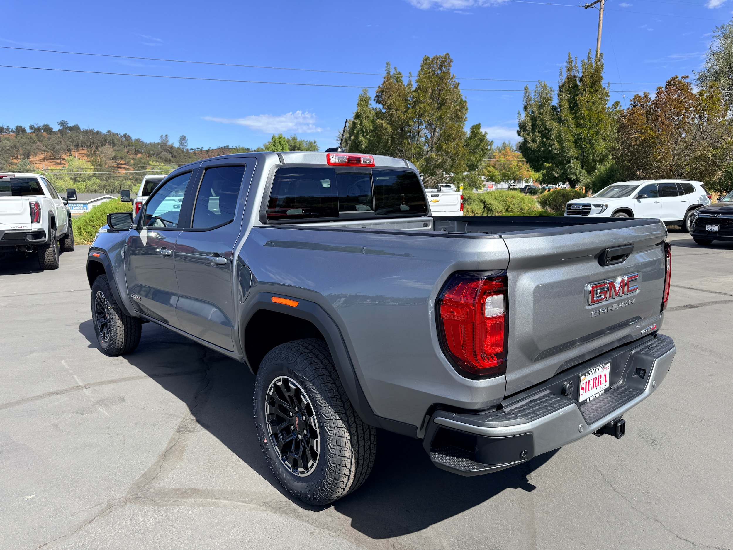 2026 GMC Canyon AT4 - Photo 6