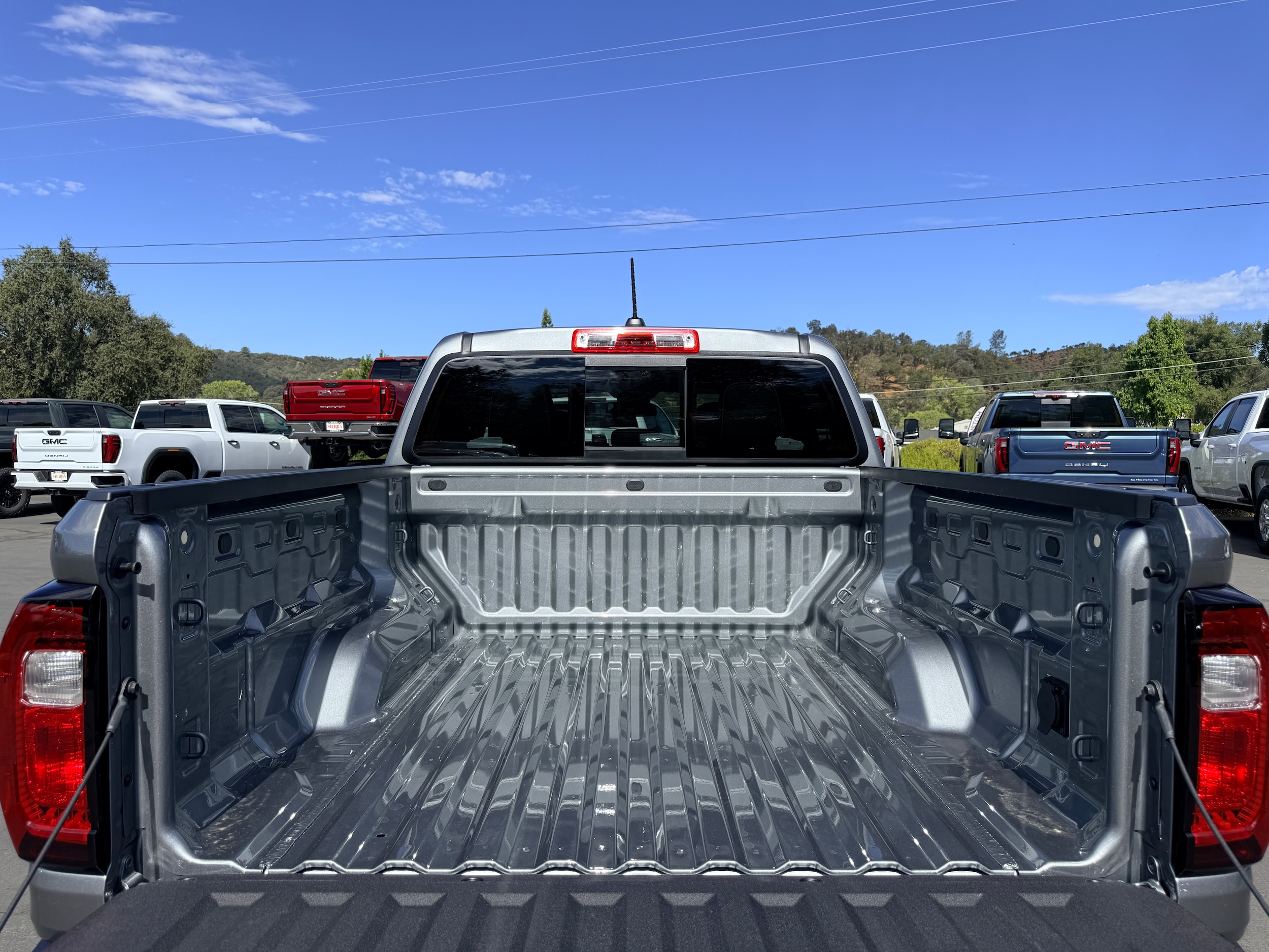 2026 GMC Canyon AT4 - Photo 7