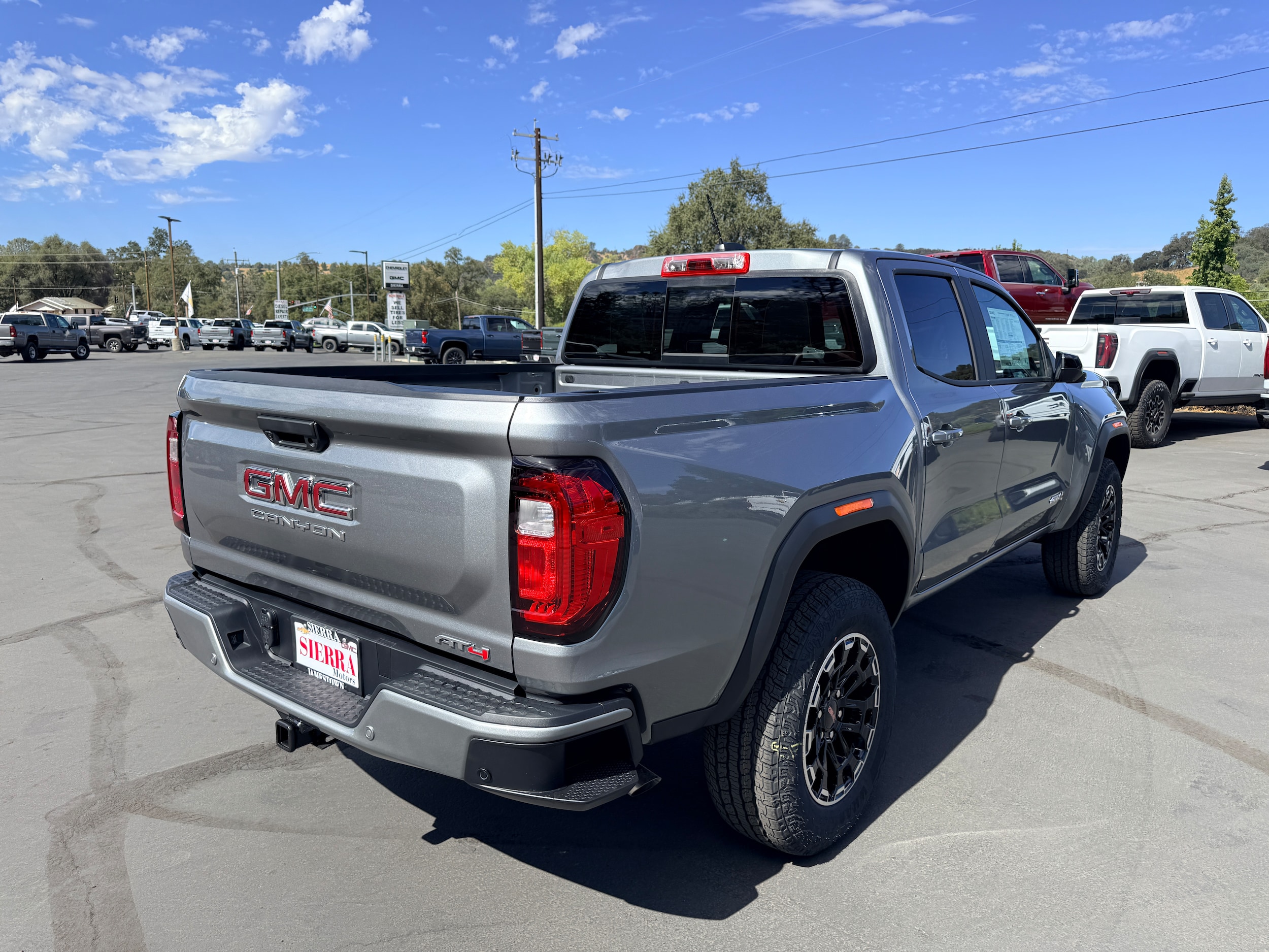 2026 GMC Canyon AT4 - Photo 4