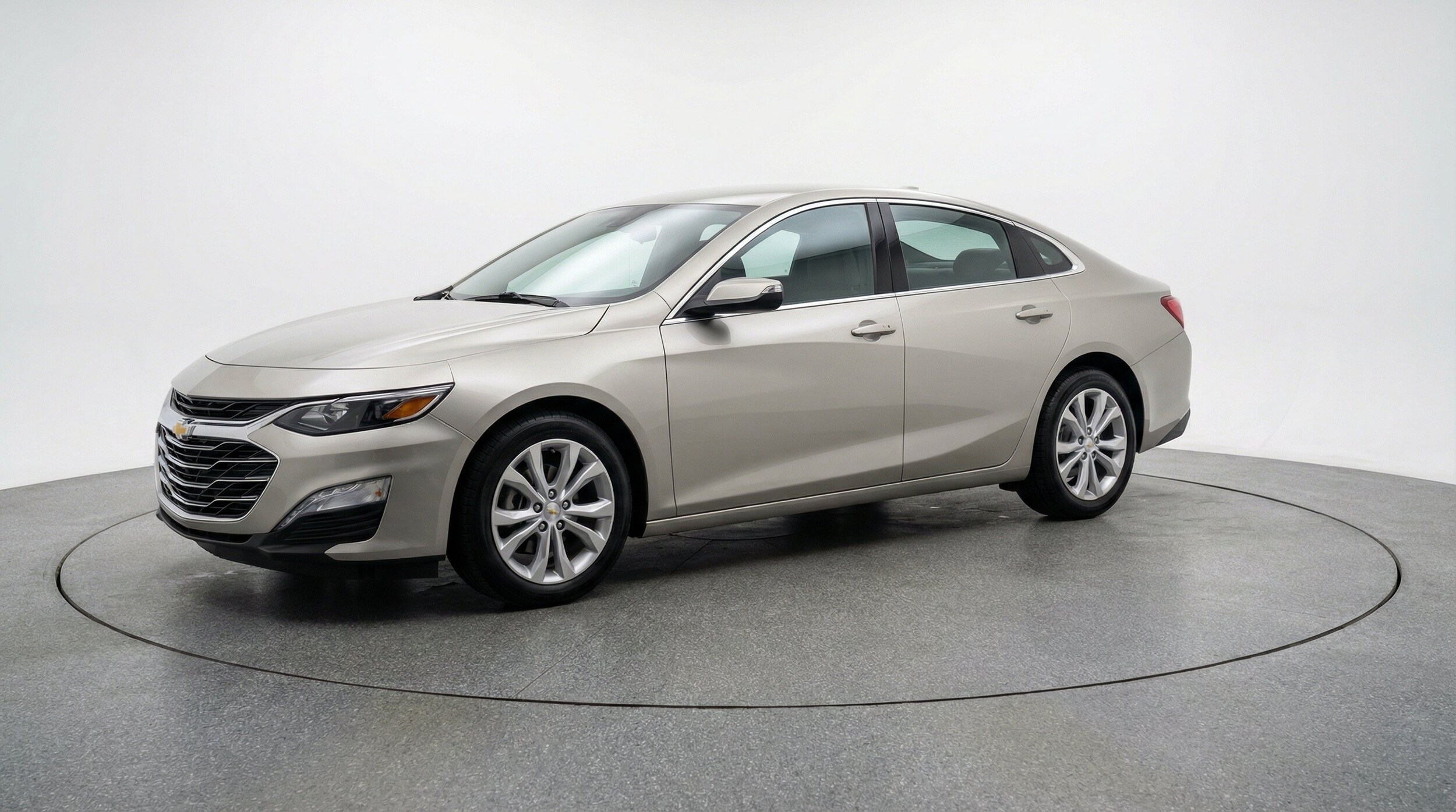 Thumbnail: 2024 Chevrolet Malibu - 3