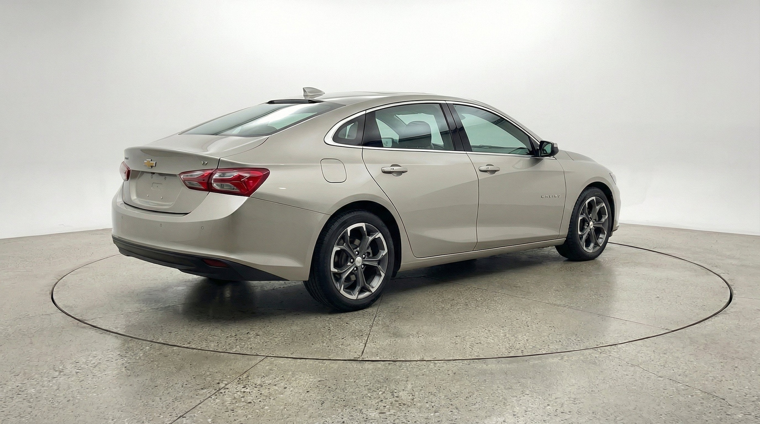 Thumbnail: 2024 Chevrolet Malibu - 9