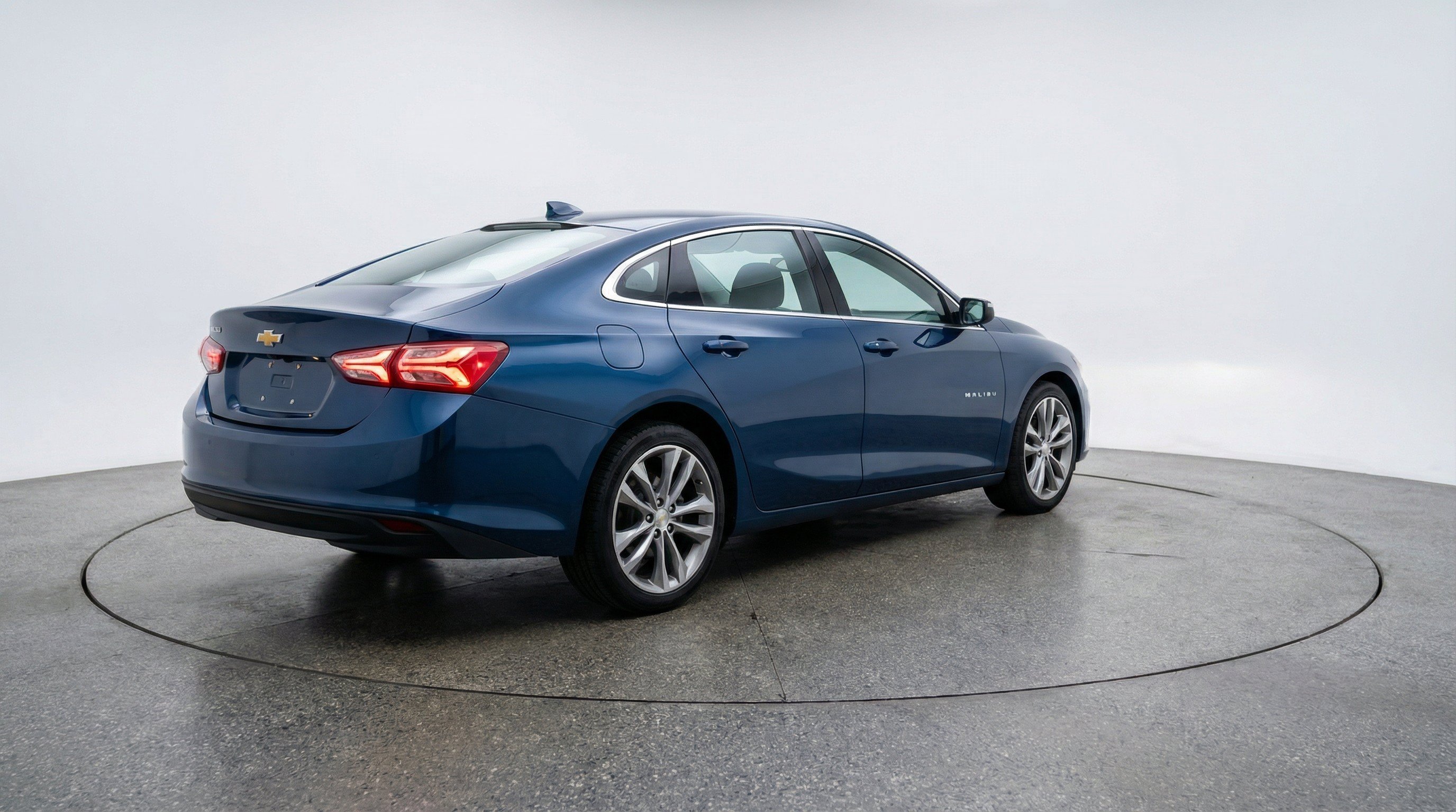 Thumbnail: 2024 Chevrolet Malibu - 9