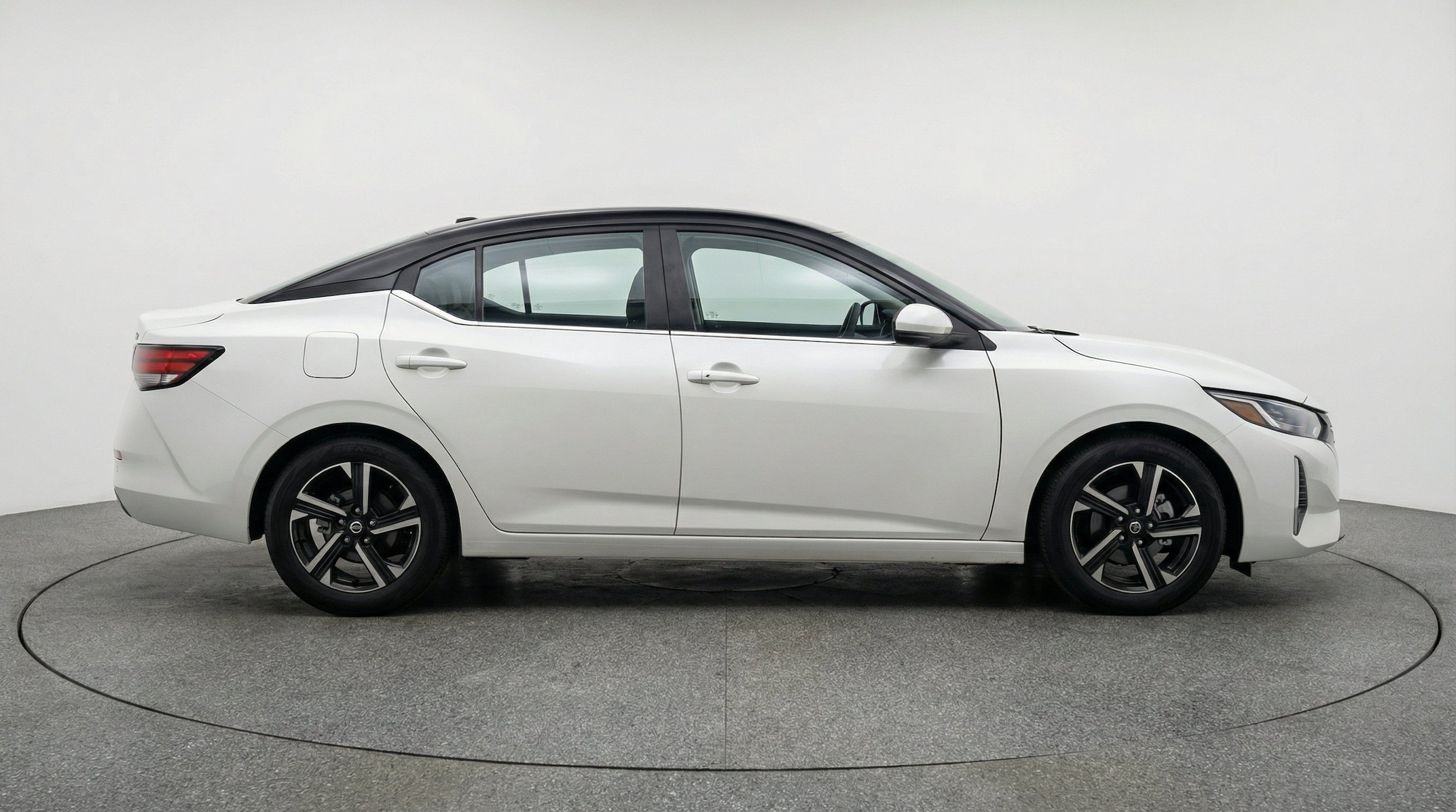 Thumbnail: 2025 Nissan Sentra - 10