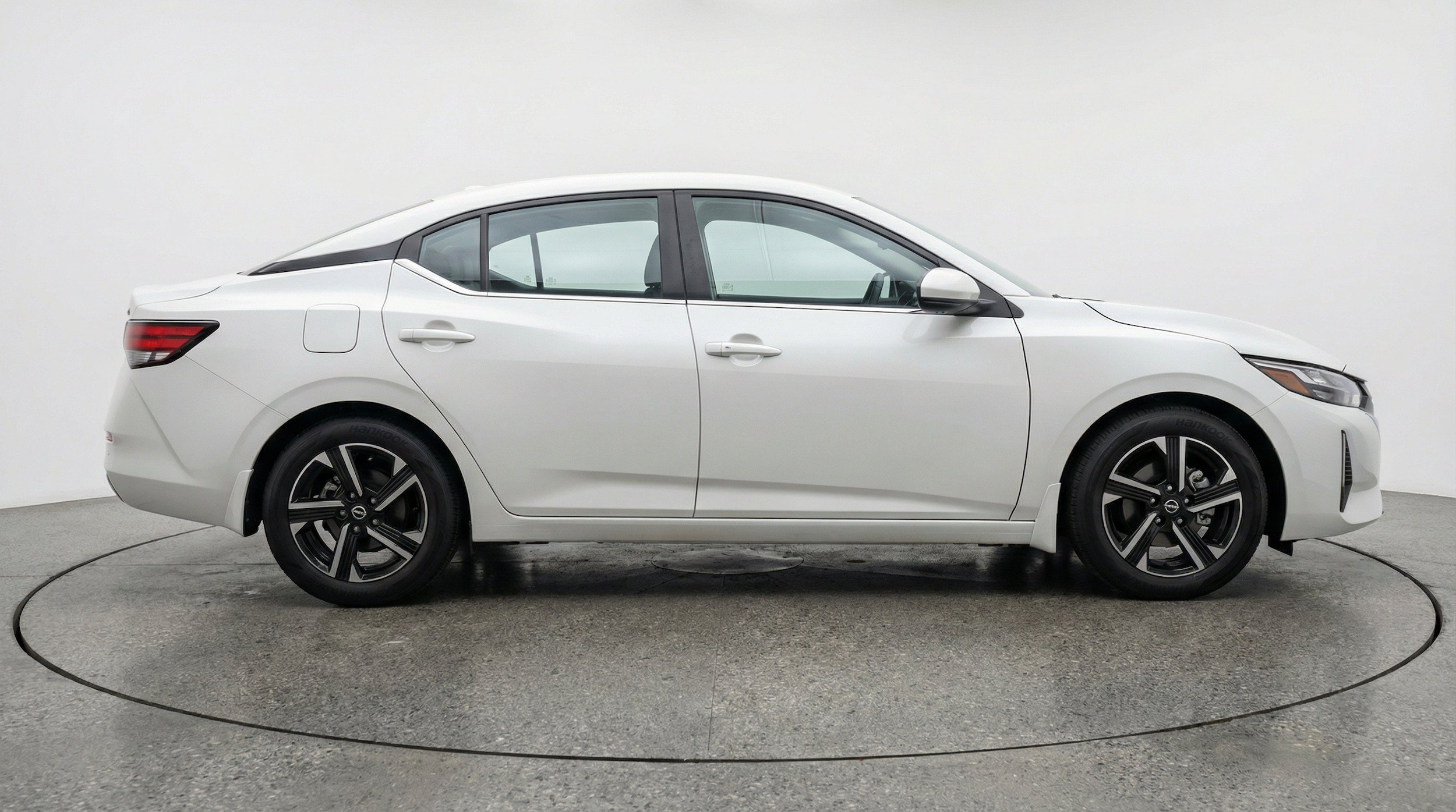 Thumbnail: 2025 Nissan Sentra - 10