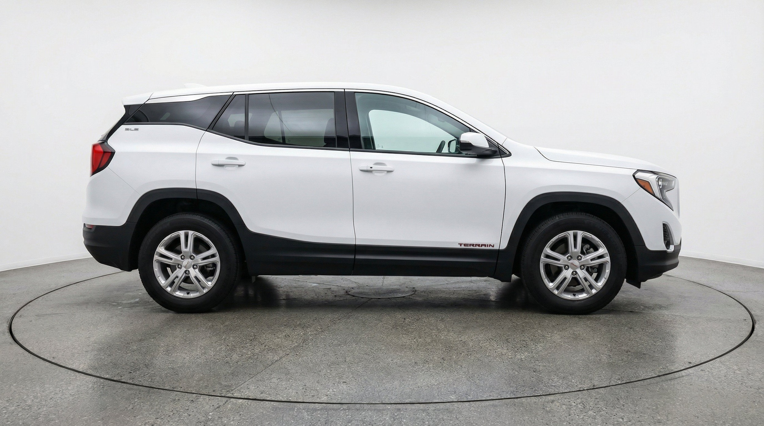 Thumbnail: 2024 GMC Terrain - 10