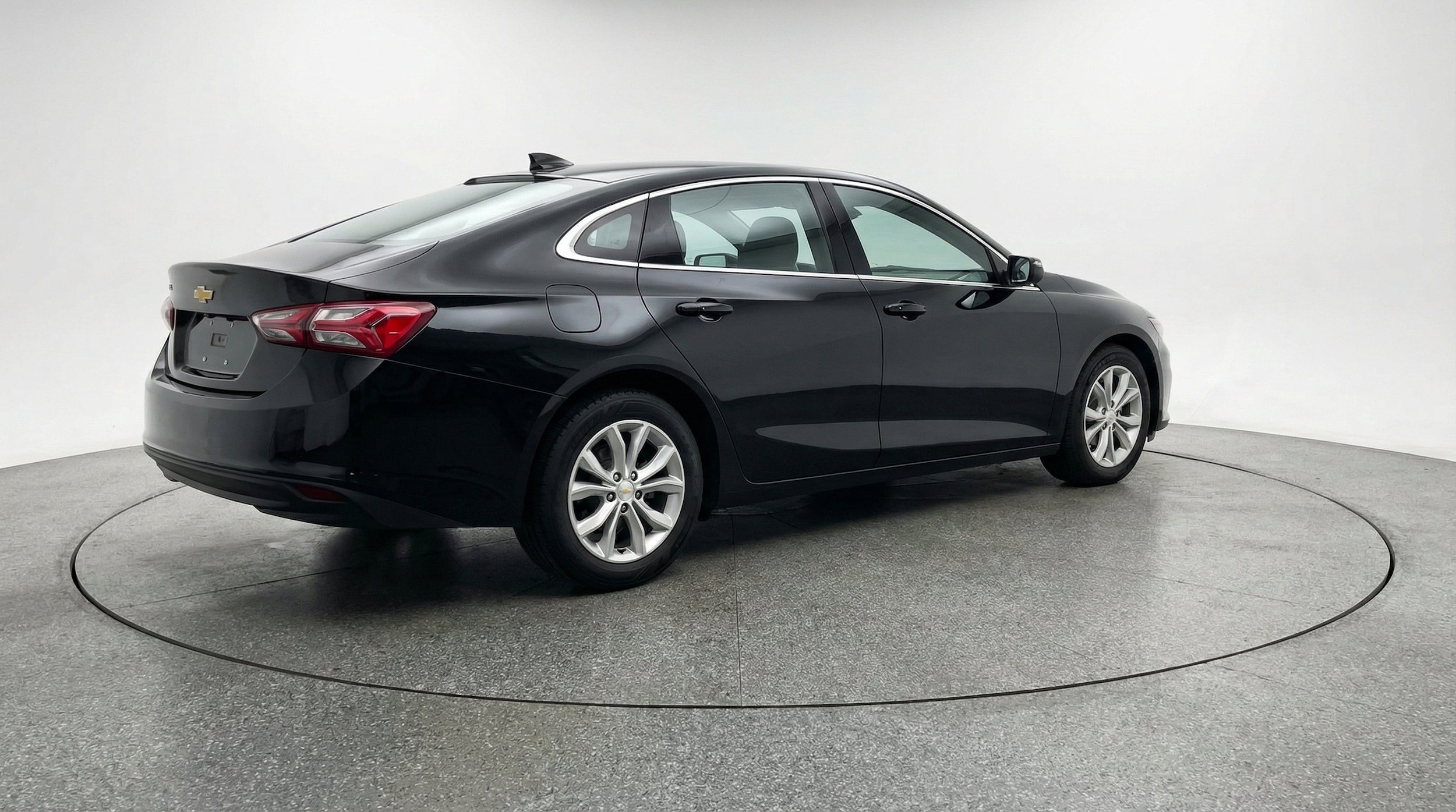 Thumbnail: 2024 Chevrolet Malibu - 9