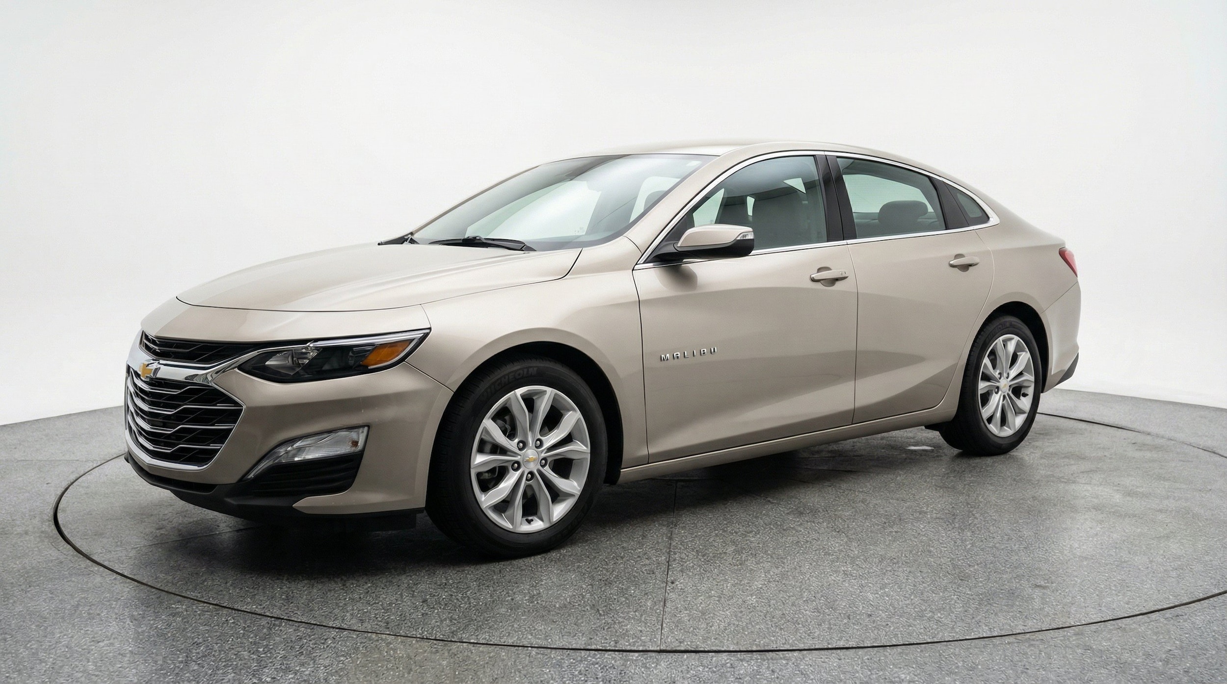 Thumbnail: 2024 Chevrolet Malibu - 3
