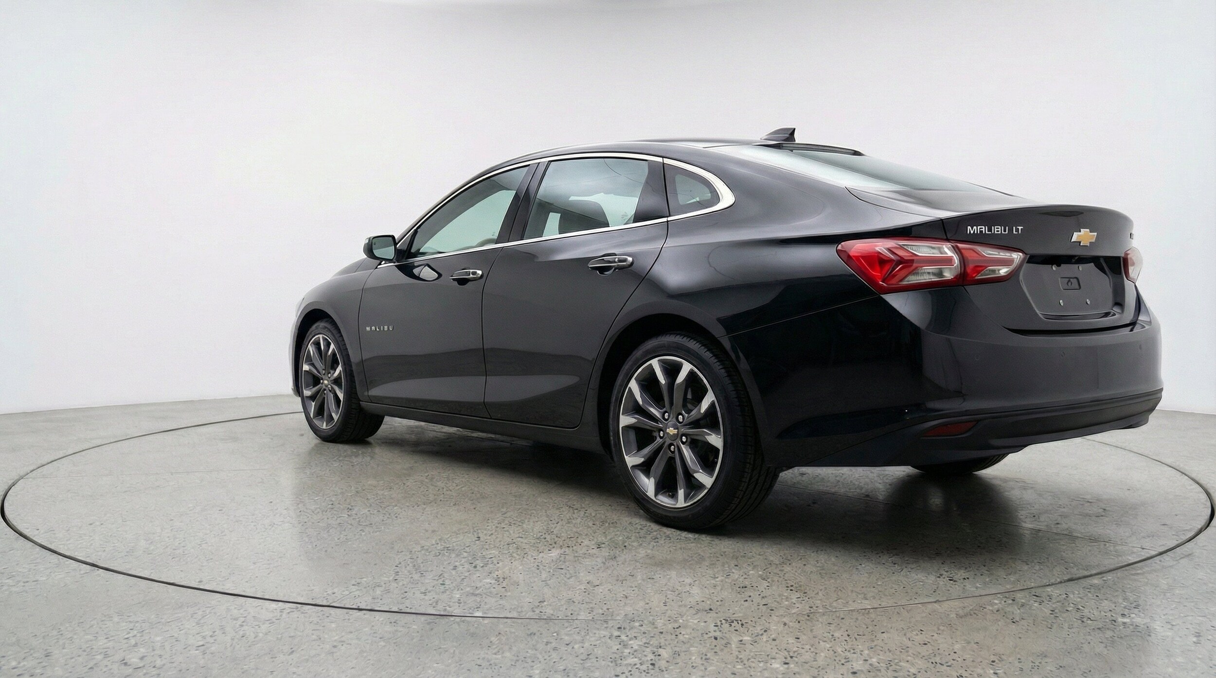 Thumbnail: 2024 Chevrolet Malibu - 6