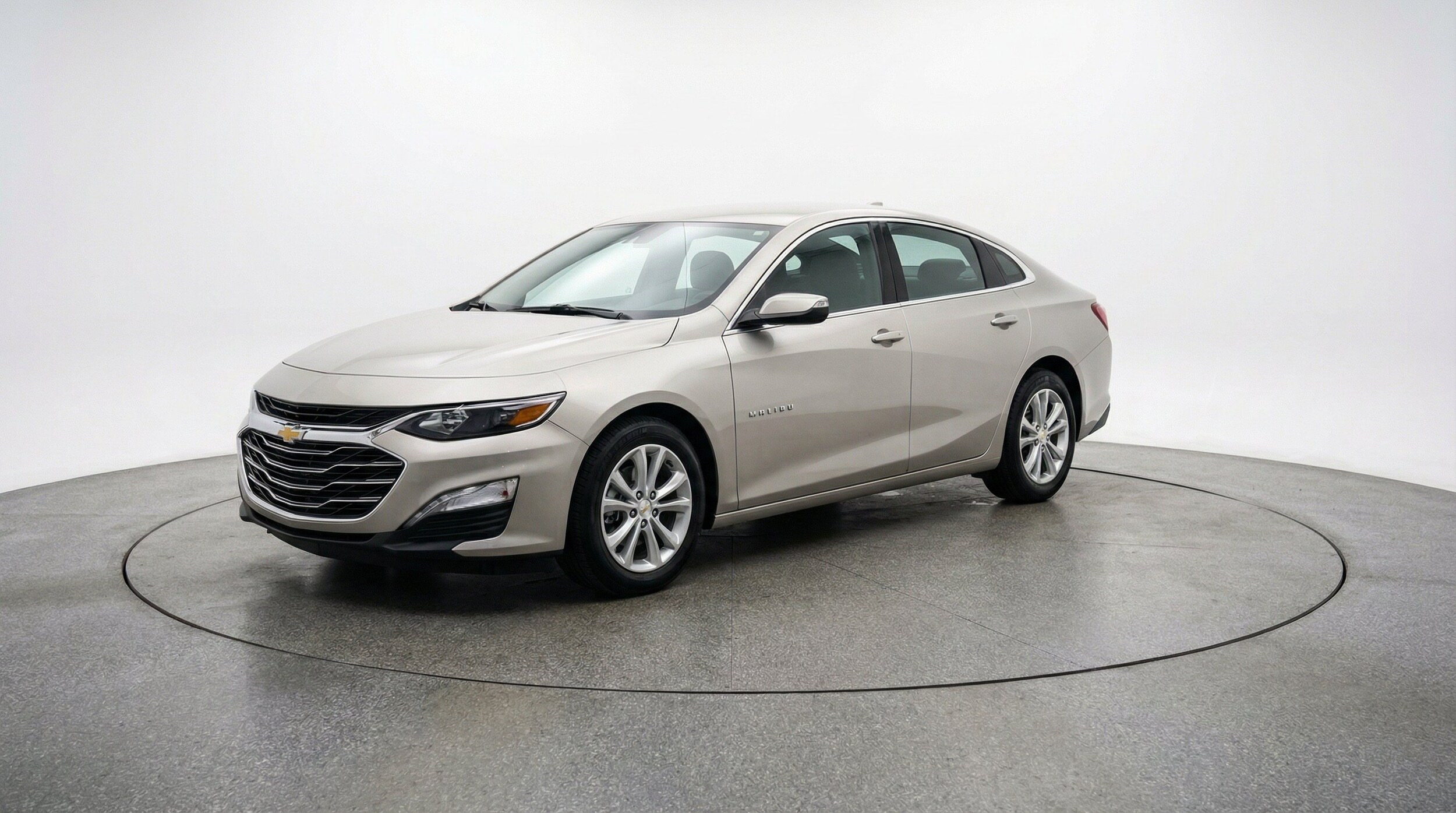 Thumbnail: 2024 Chevrolet Malibu - 3
