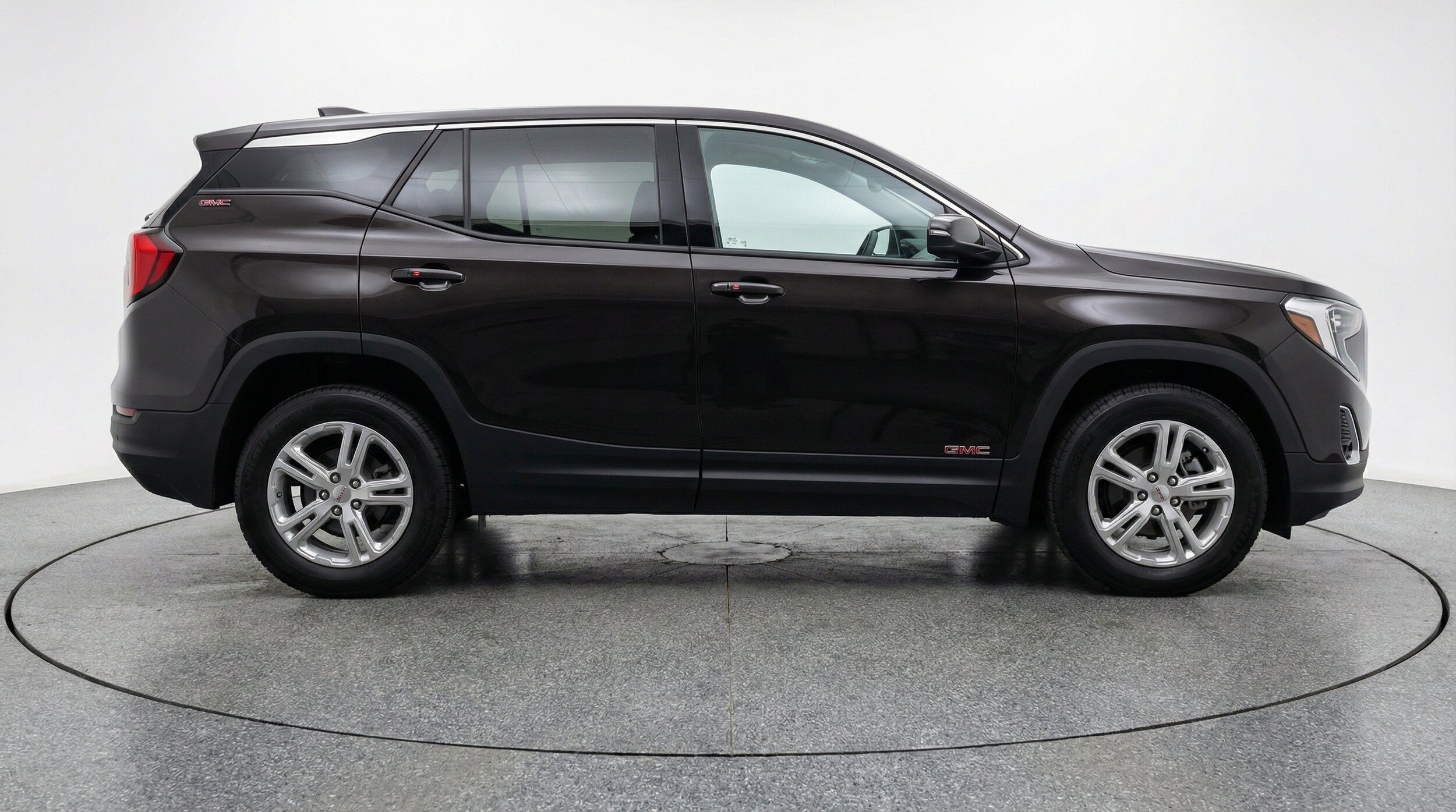Thumbnail: 2024 GMC Terrain - 10